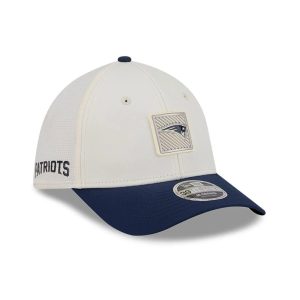 Patriots NFL Training 2026 White 39THIRTY M-Crown Stretch Fit Cap-kentox