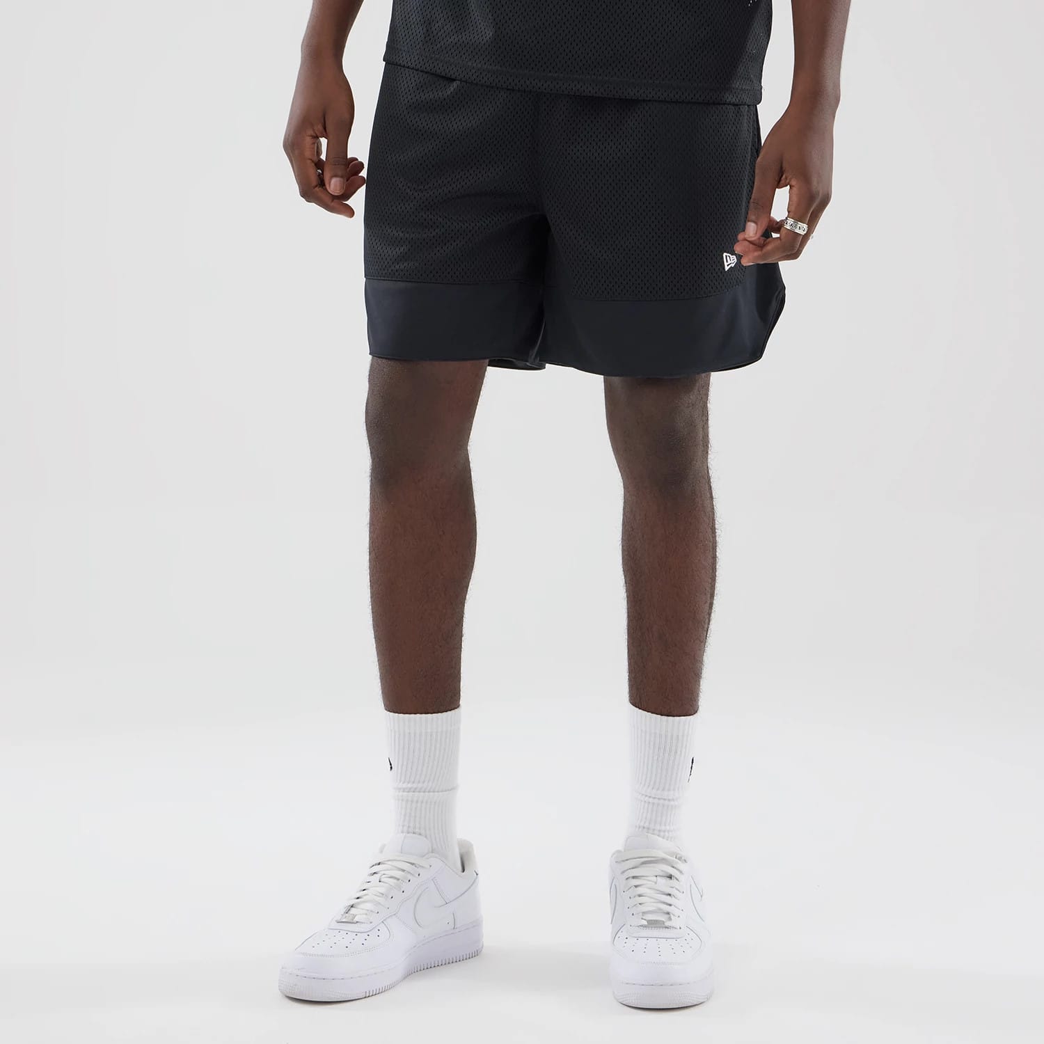 New Era Mesh Black Oversized Shorts-kentox - Image 3