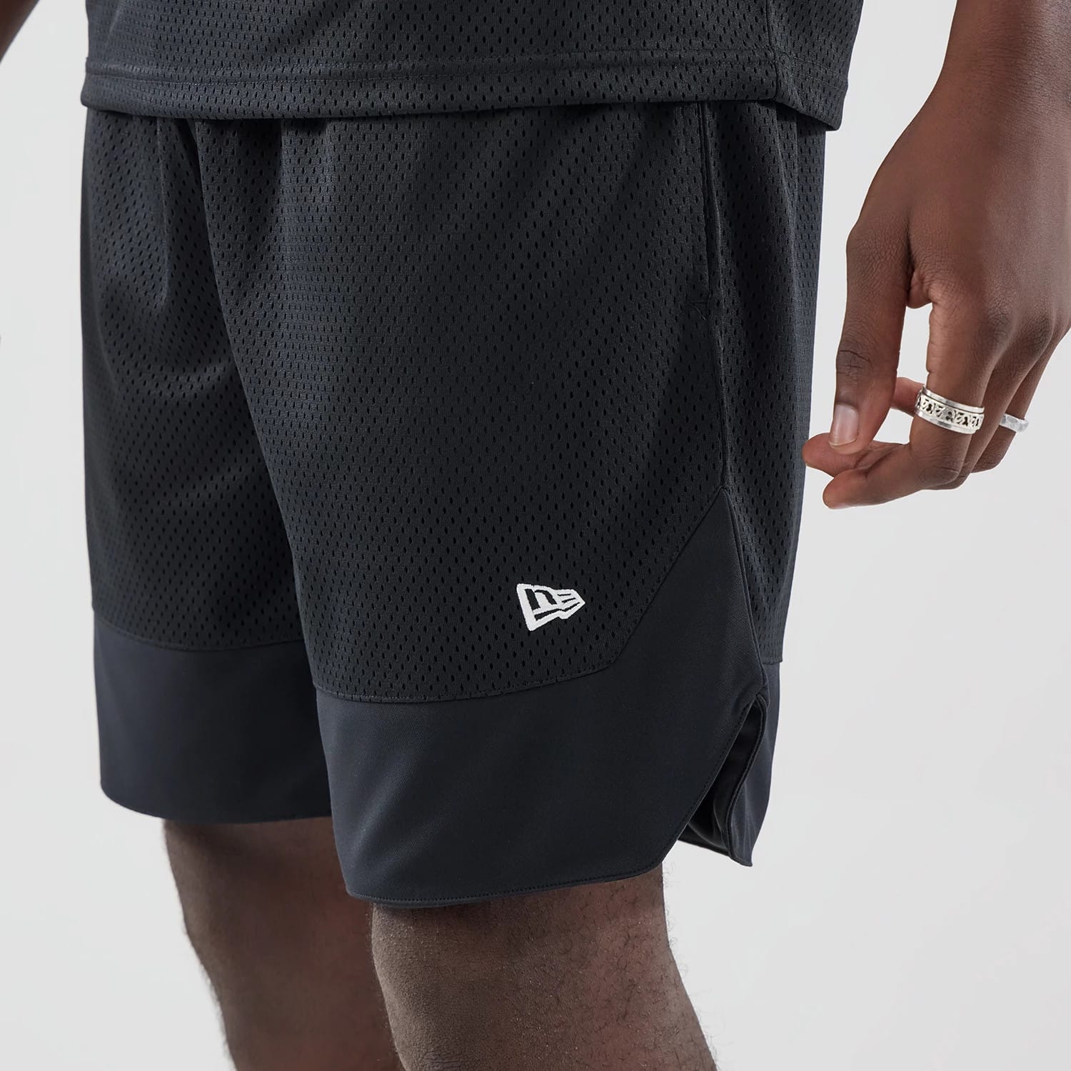 New Era Mesh Black Oversized Shorts-kentox - Image 5